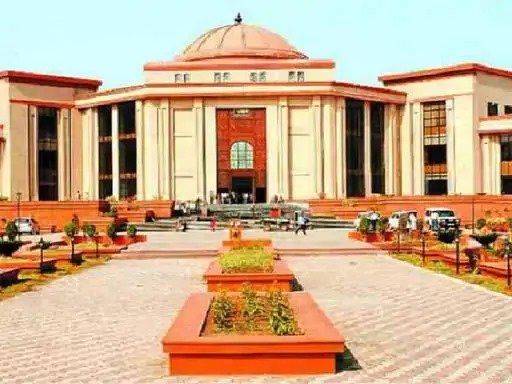 अबॉर्शन की अनुमति के लिए रेप पीड़िता पहुंची हाईकोर्ट, मेडिकल बोर्ड गठन के दिए गए निर्देश…
